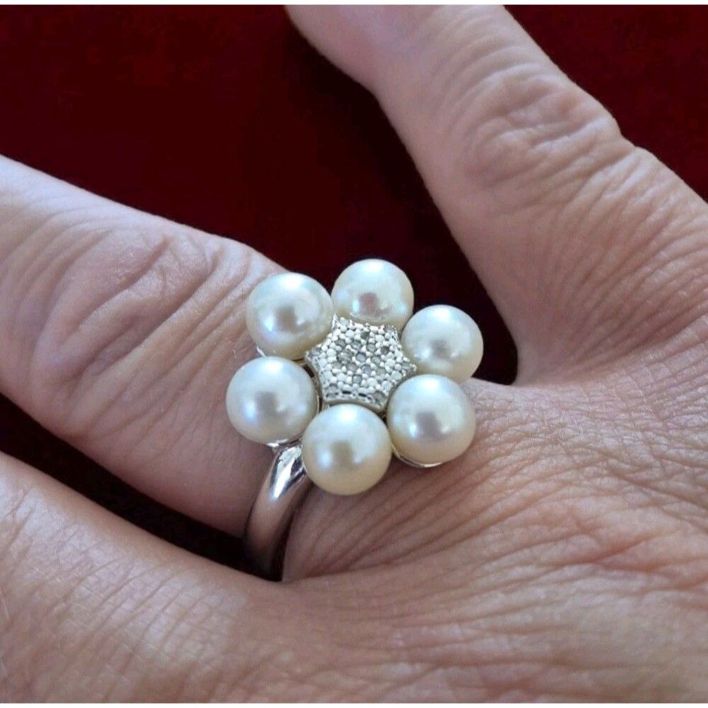 925 Sterling Silver Pearl Ring Cubic Zirconia CZ Size 6.75 Flower